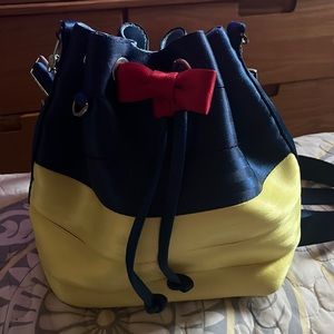 DISNEY HARVEST SNOW WHITHE Back pack and Wallet